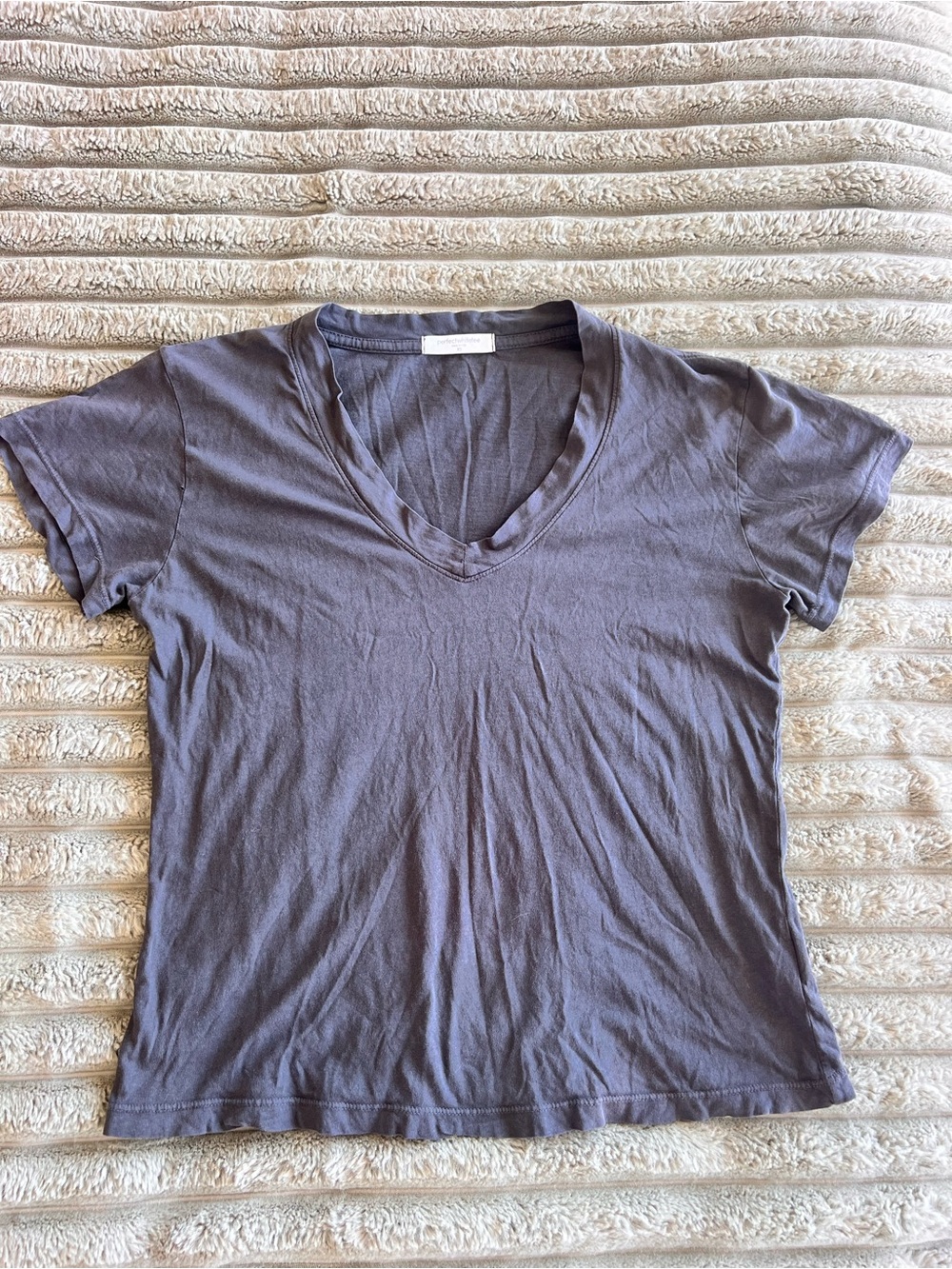 Prefectwhitetee Hendrix Cotton Boxy V-Neck Tee Shade Night Size XS - Picture 2 of 12